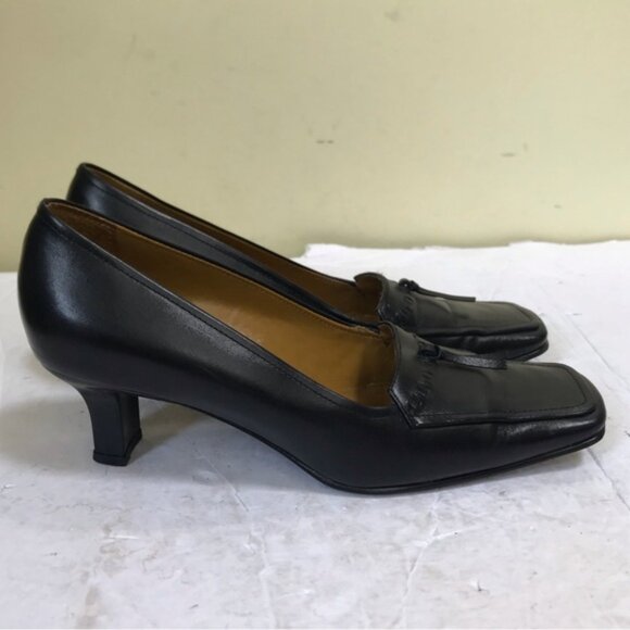 BCBG Vintage Y2K Leather Kitten Heel Square Toe Pumps Heels Shoes Tassel Loafers - Picture 1 of 16